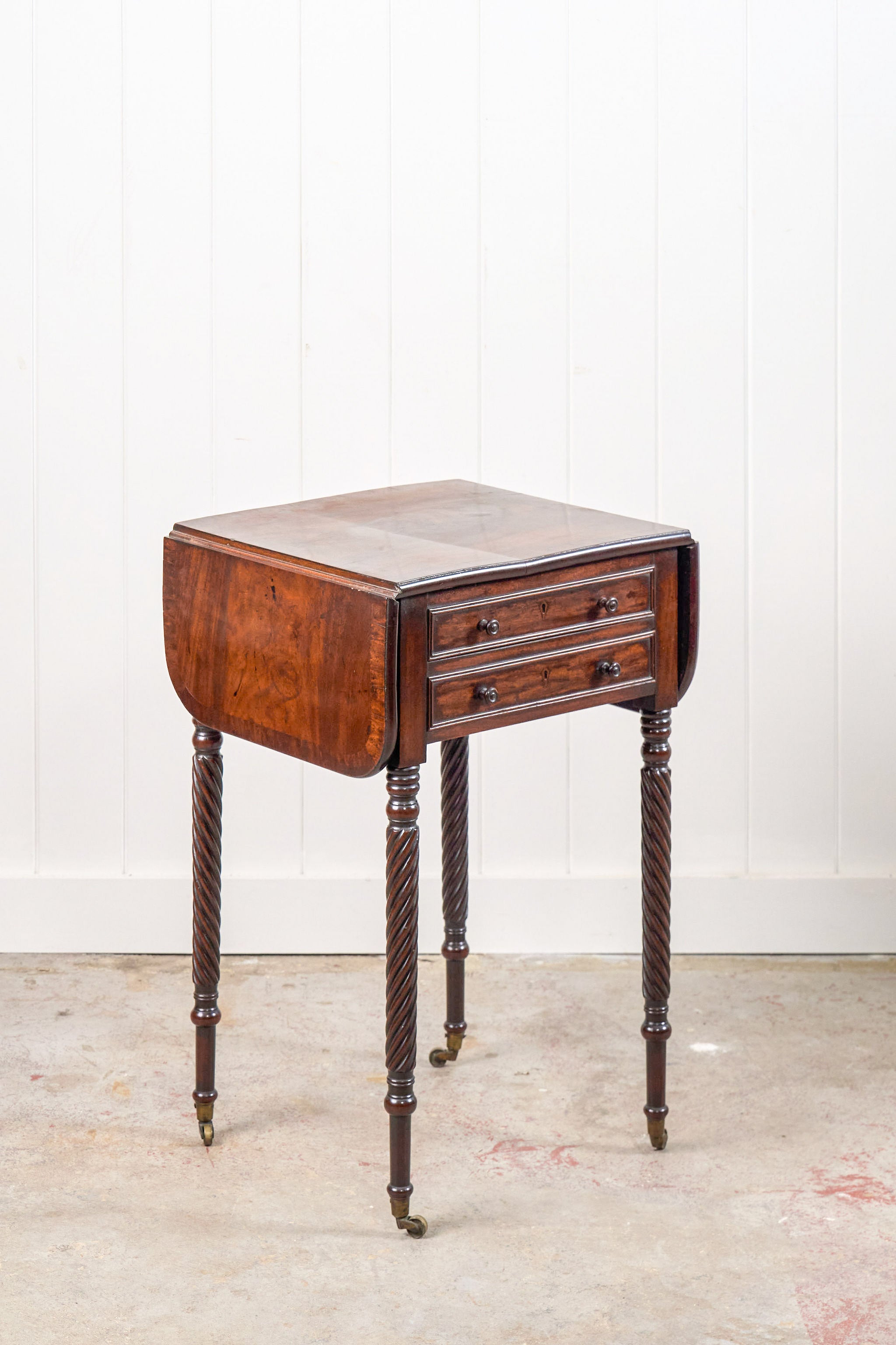 Regency 2-Drawer Pembroke Side Table With Tapered Legs On Casters (c. 1820)