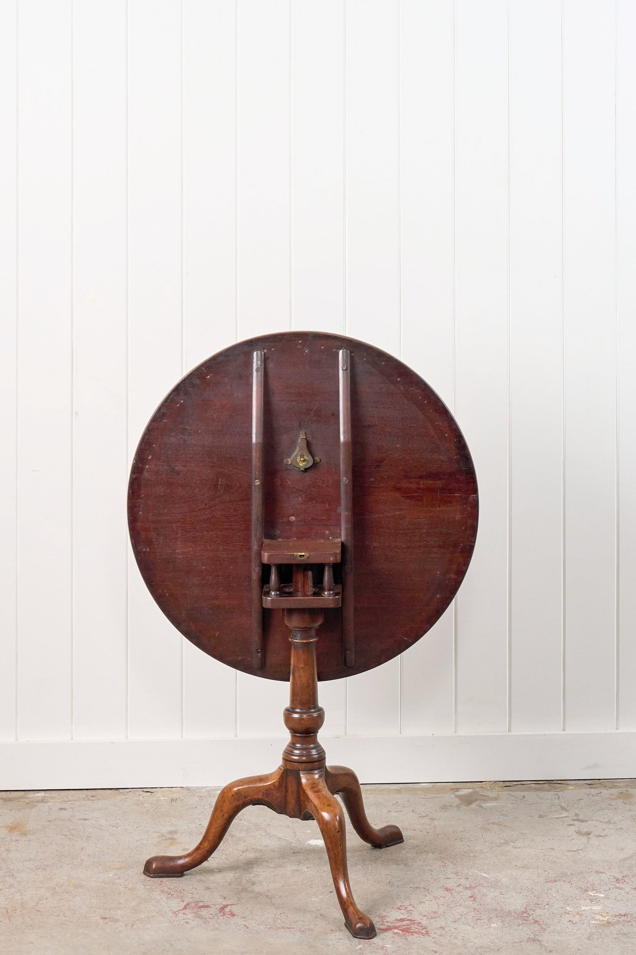 Georgian Tripod Rotating Table With Cage