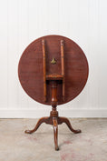 Load image into Gallery viewer, Georgian Pedestal Breakfast Table with Lip
