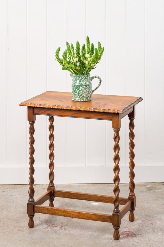 Antique English Rectangle Honey Oak Scalloped Edge Barley Twist Table