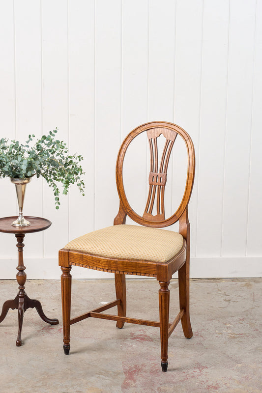 Antique Oval Back Oak Chair (SINGLE)