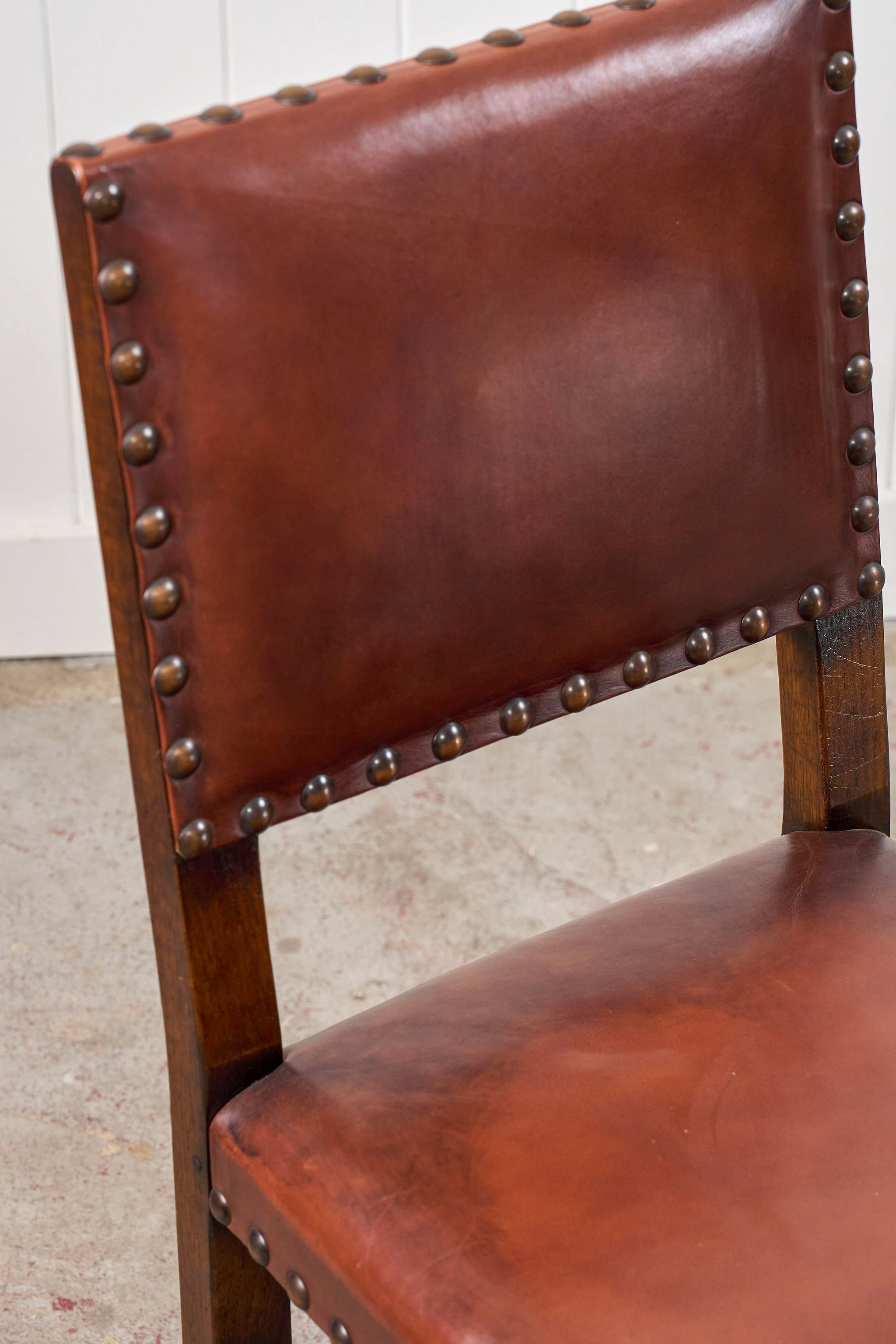 SET of 10 | English Cromwellian Style Oak Bobbin Stretcher Base Dining Chairs with Leather Upholstery (c. 1920)