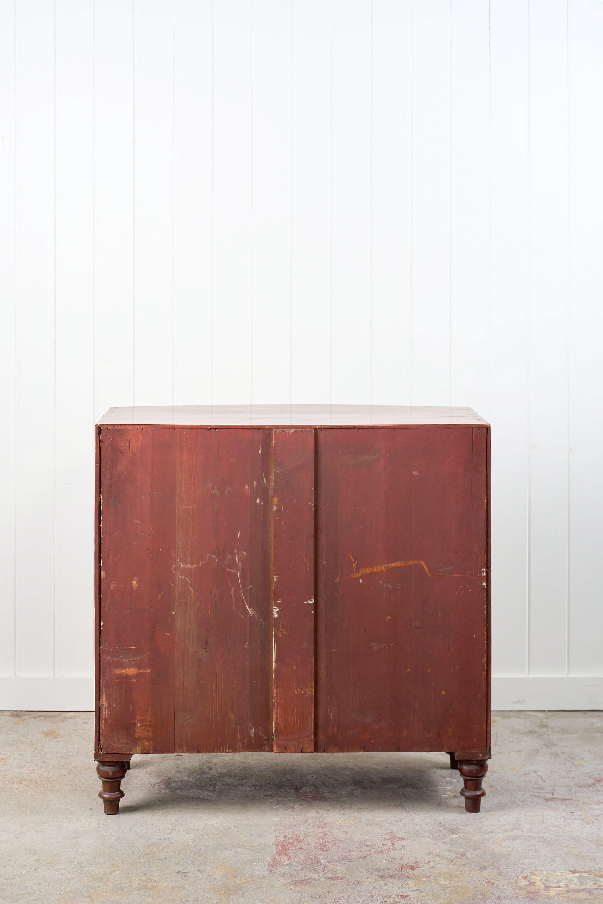 George III Period Mahogany Bowfront Chest with Brass Floral Knobs (c. 1820)