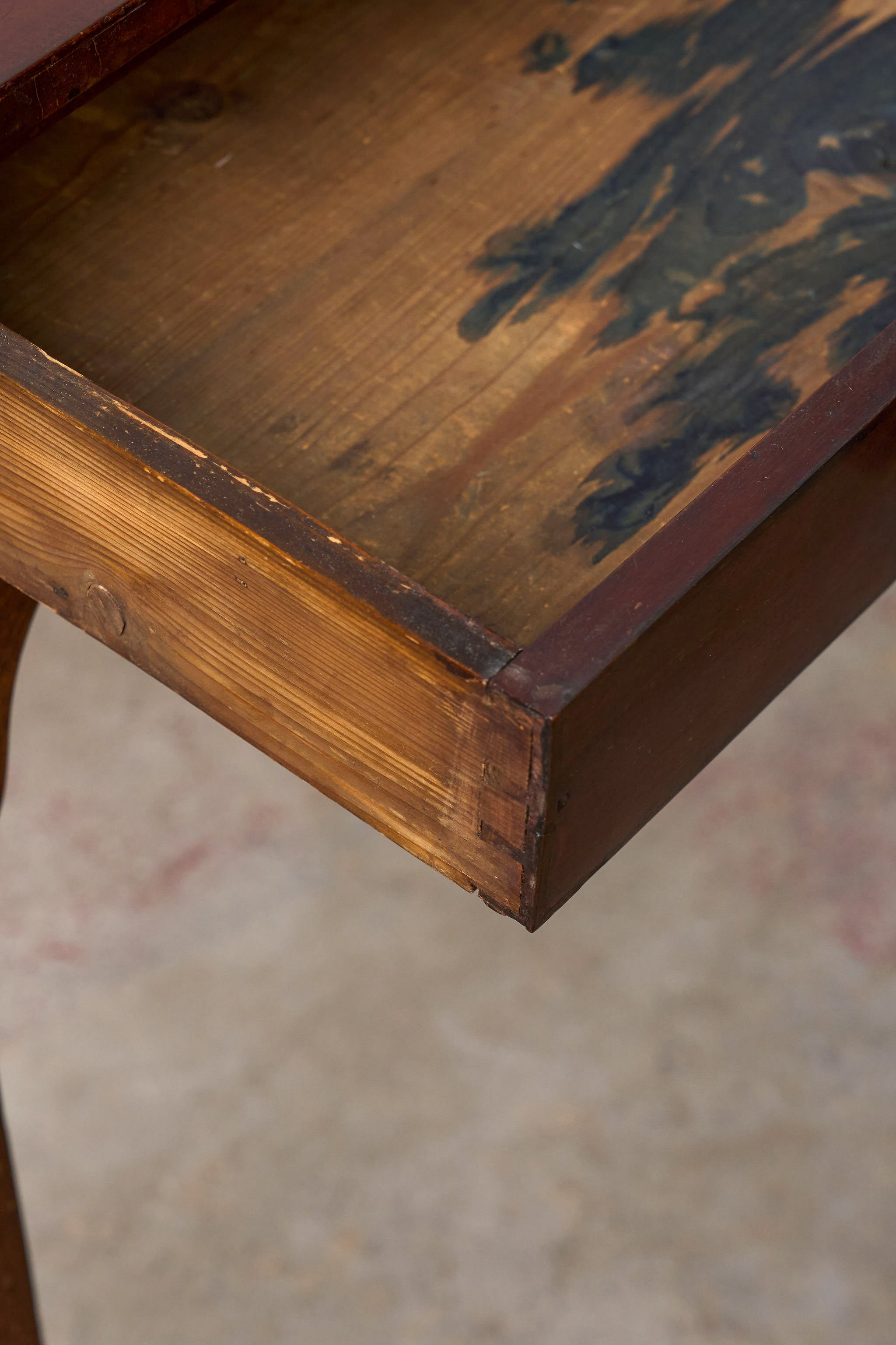 Victorian Single Drawer Side Table/Desk With Wooden Knobs
