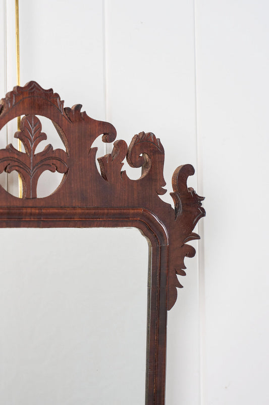 Georgian Mirror with Leaf Center Detail