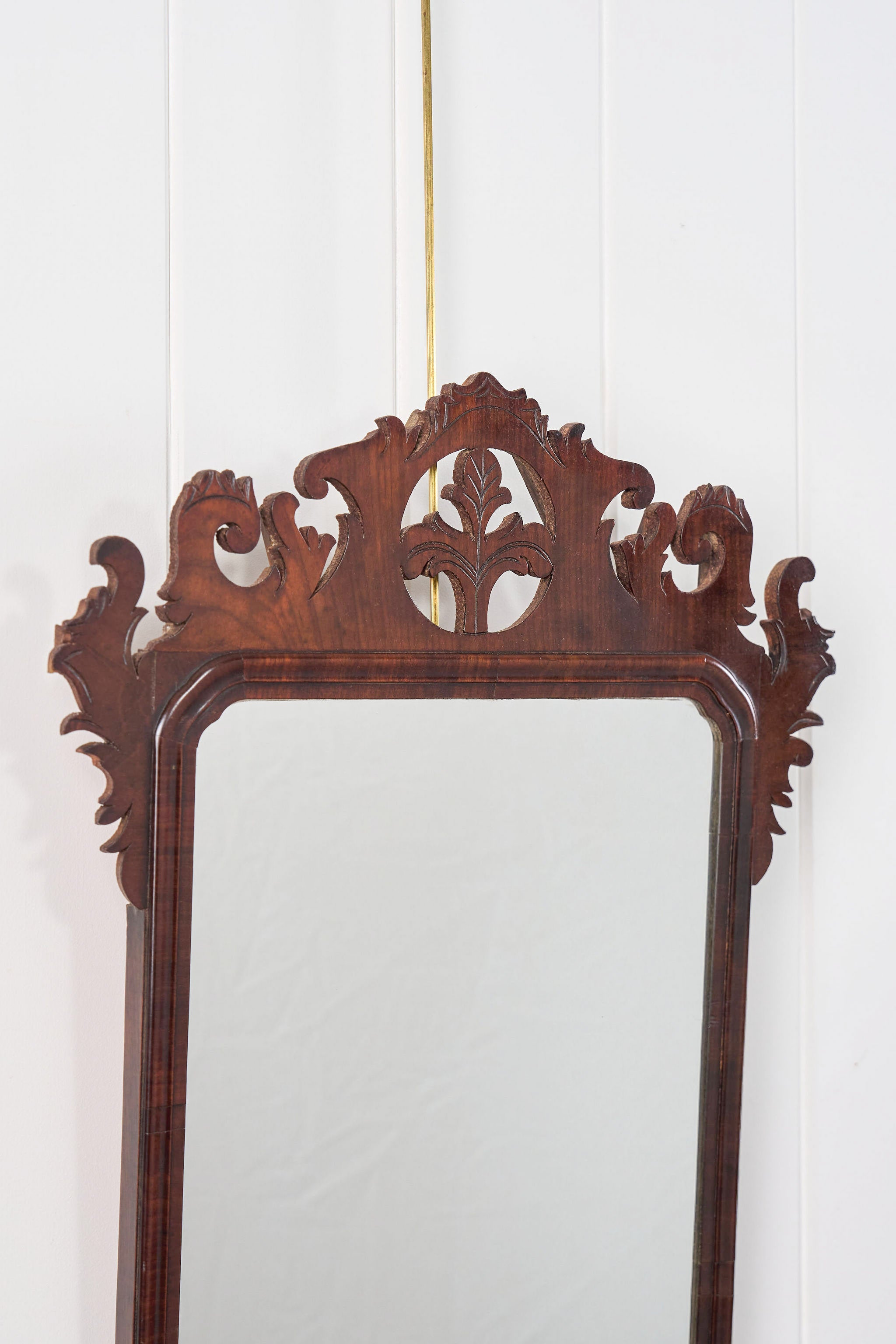 Georgian Mirror with Leaf Center Detail