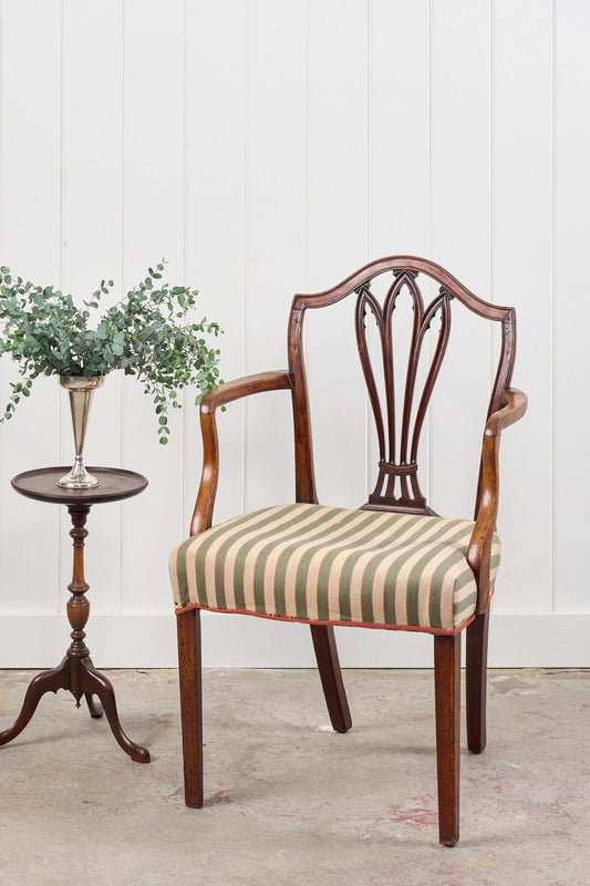 Georgian Cuban Mahogany Shield Back Accent Arm Chair (c. 1790)