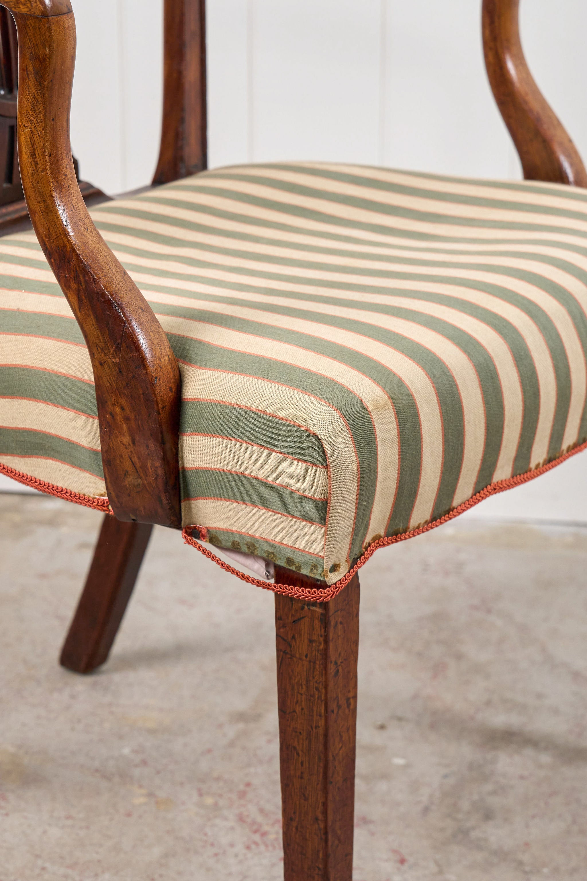 Georgian Cuban Mahogany Shield Back Accent Arm Chair (c. 1790)