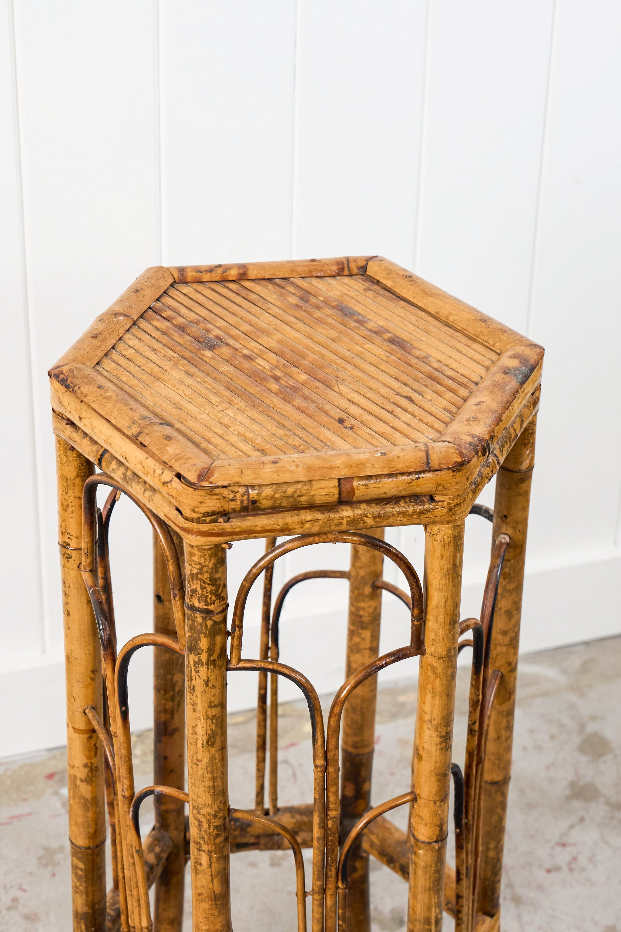 Antique Tortoise Octagon Bamboo Stand