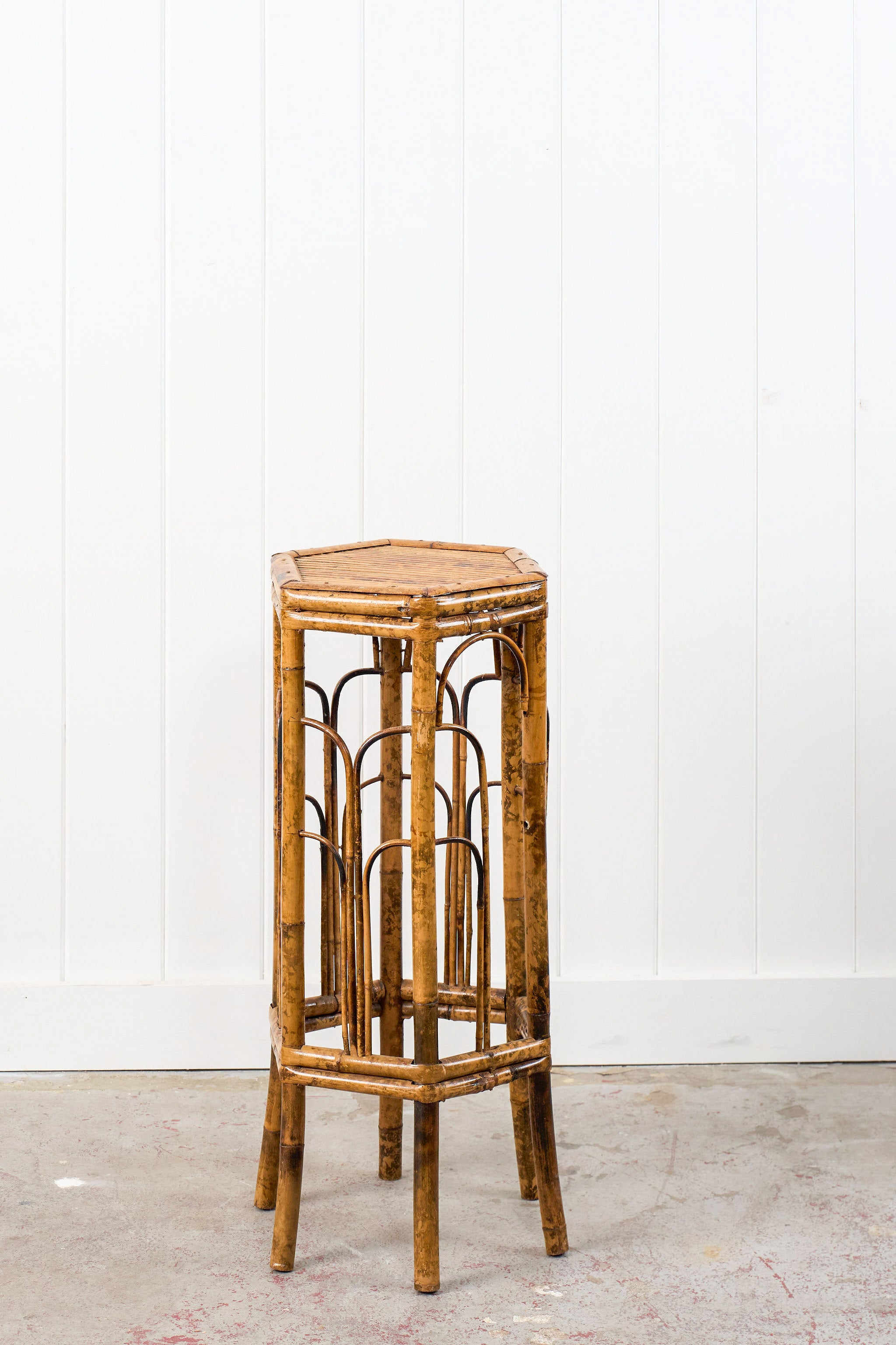 Antique Tortoise Octagon Bamboo Stand