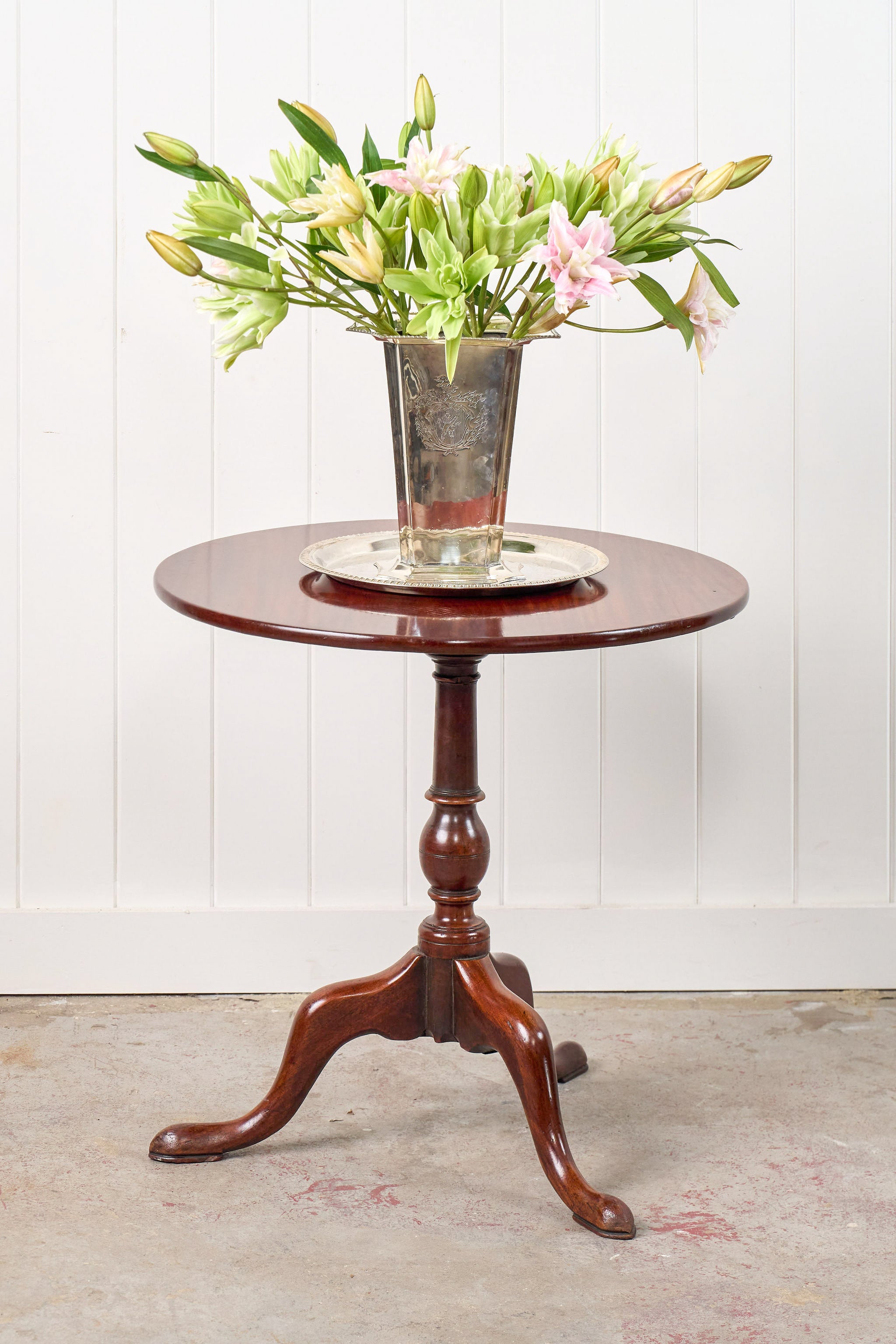 Exceptional 18th Century Mahogany Lamp Table