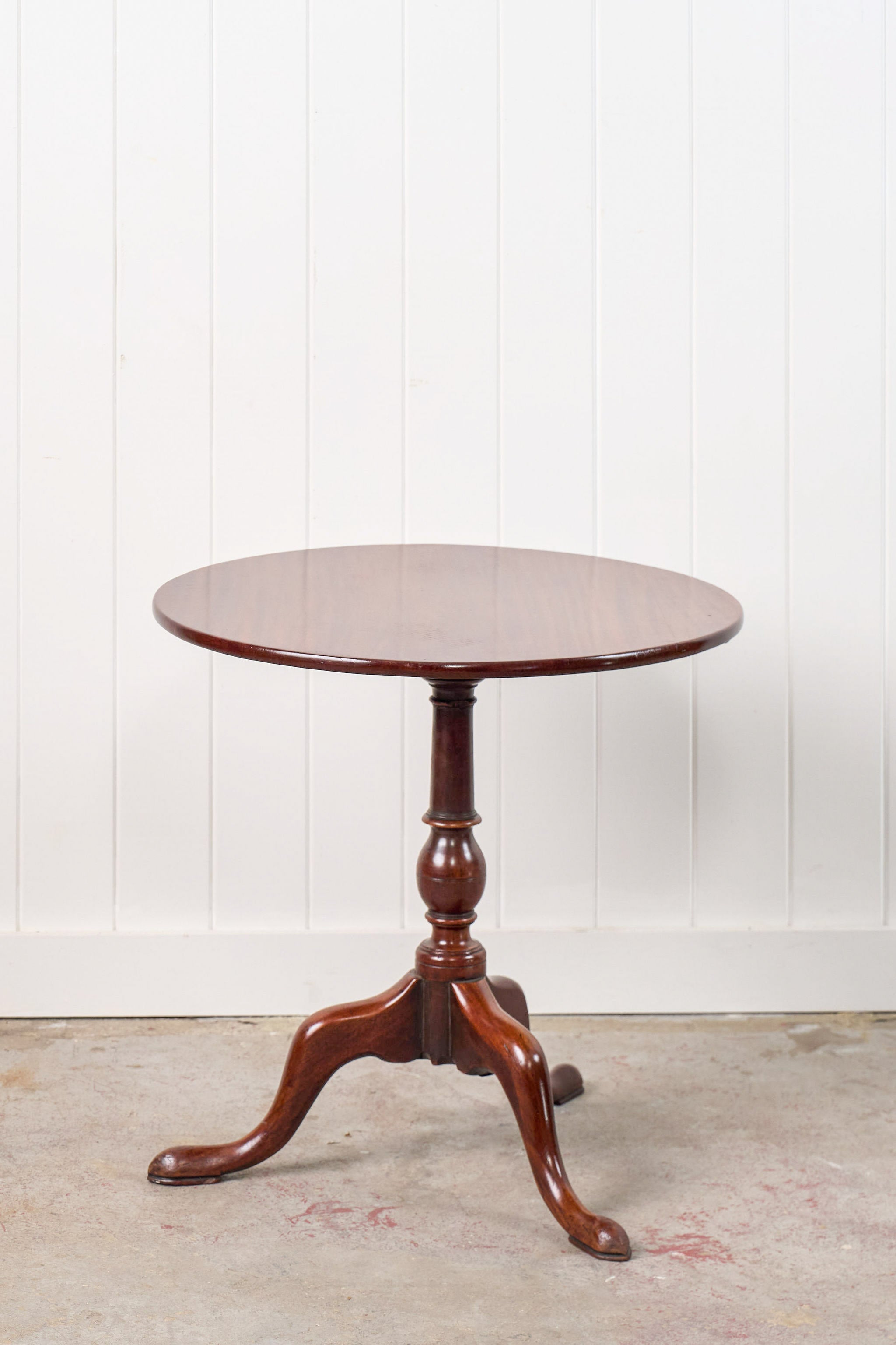 Exceptional 18th Century Mahogany Lamp Table