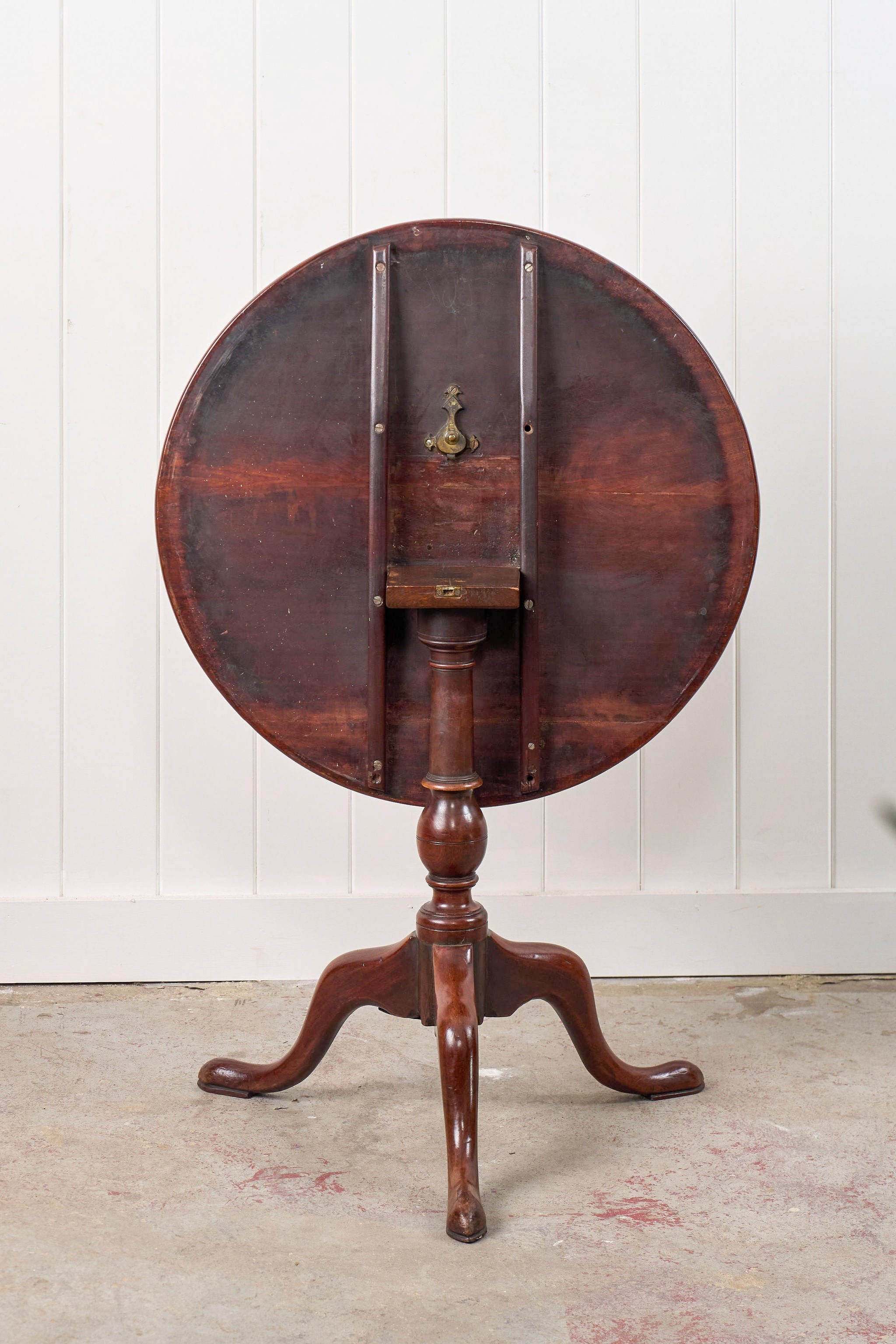 Exceptional 18th Century Mahogany Lamp Table