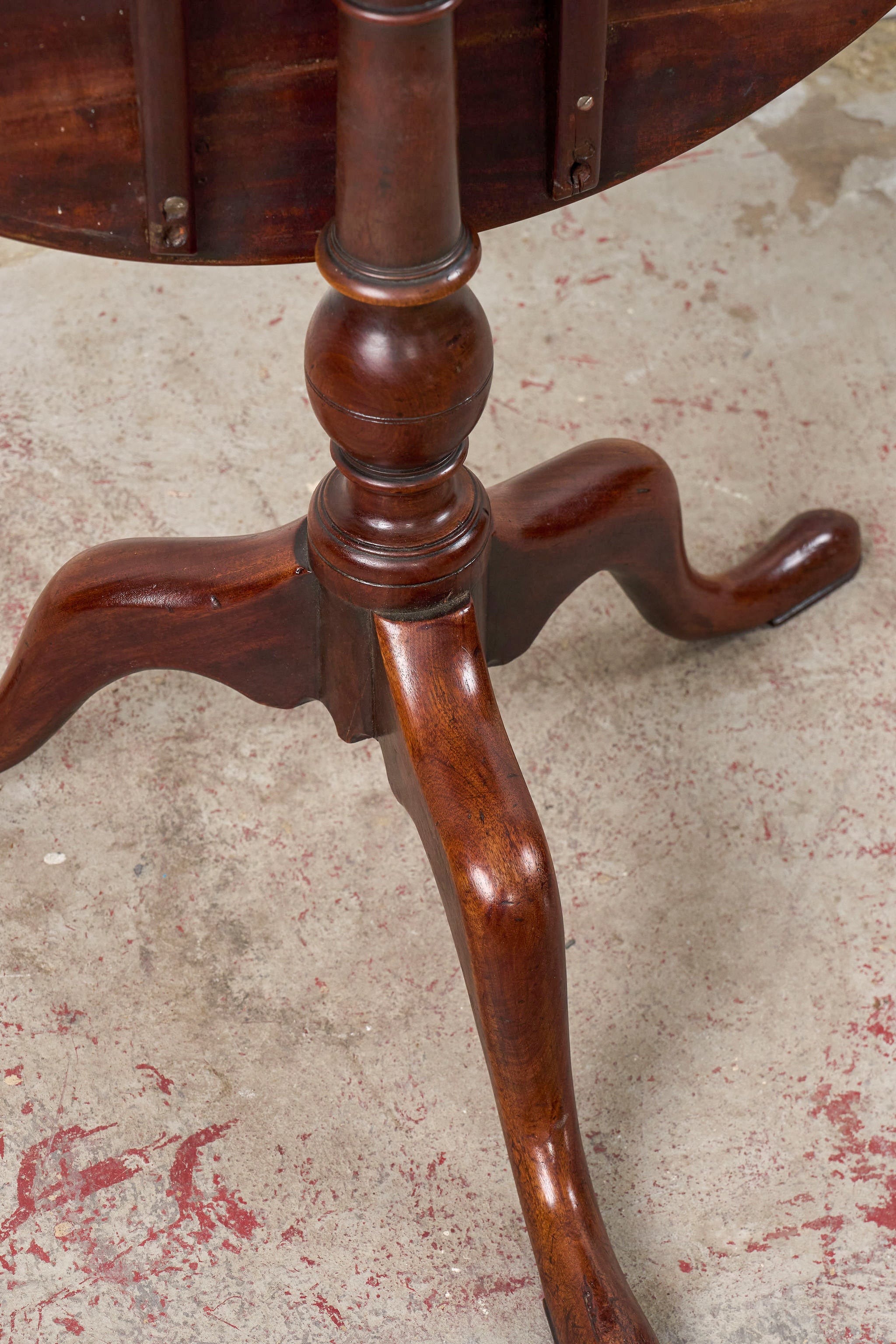 Exceptional 18th Century Mahogany Lamp Table