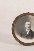 Load image into Gallery viewer, Petite French Brass Circle Frame (Tabletop)
