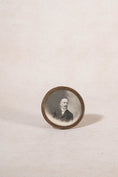Load image into Gallery viewer, Petite French Brass Circle Frame (Tabletop)
