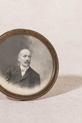 Load image into Gallery viewer, Petite French Brass Circle Frame (Tabletop)
