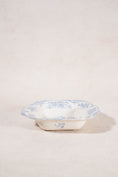 Load image into Gallery viewer, 19th Century Asiatic Pheasant Square Tureen (no lid)
