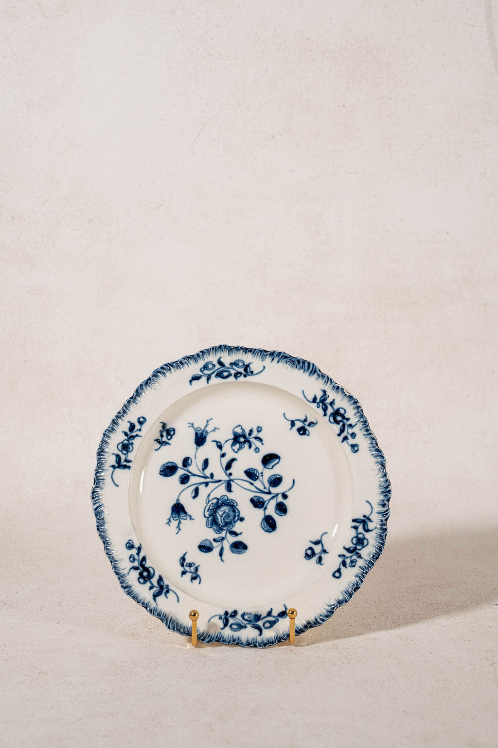 SET of 4 | RARE 18th Century Floral Delftware Plates with Feathered Edge (c. 1790)