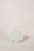 Load image into Gallery viewer, Worcester Pinecone Blue & White Scalloped Plate (c. 1770)
