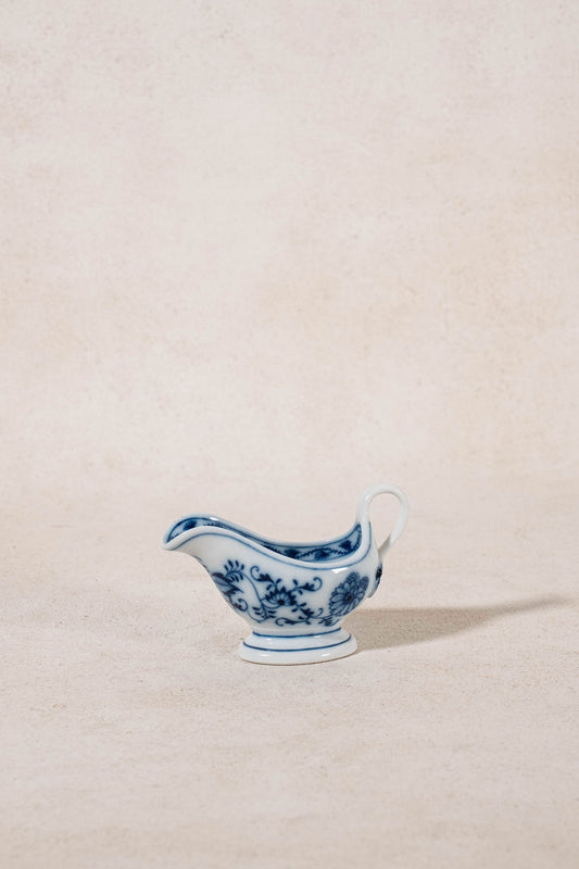 Meissen Germany Blue Onion Creamer Dish