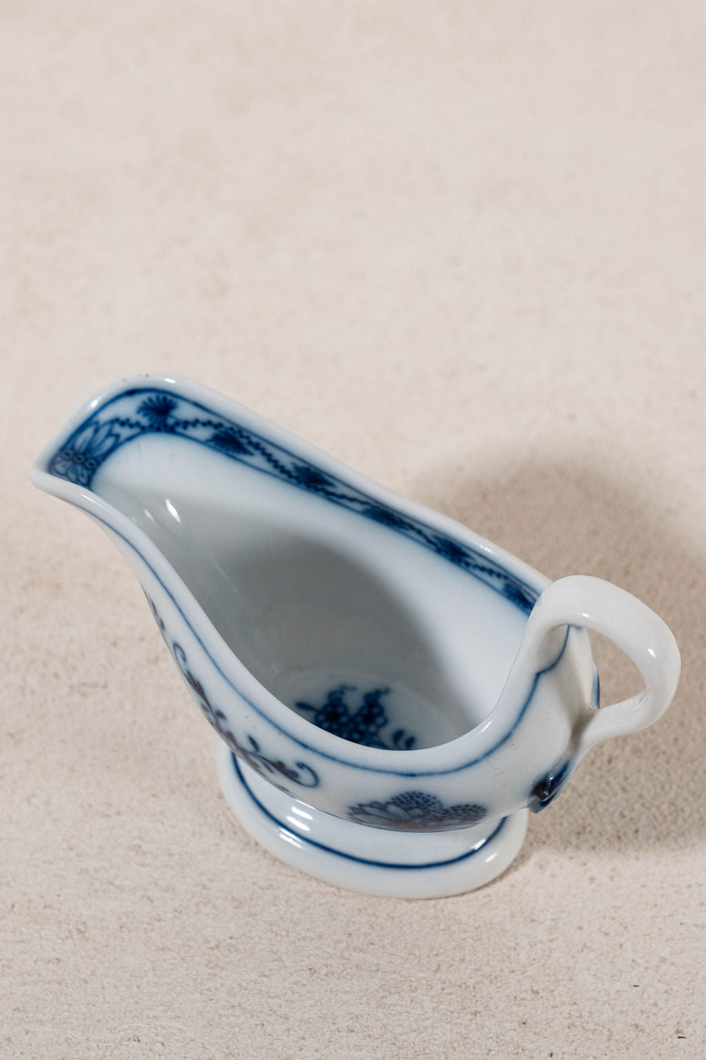 Meissen Germany Blue Onion Creamer Dish